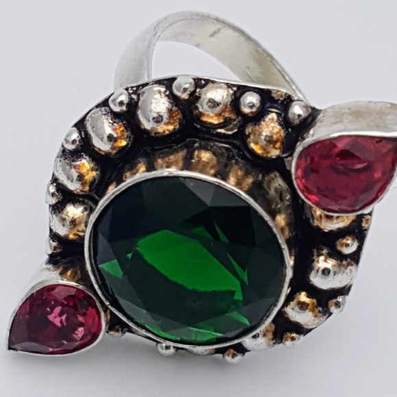 Fun Crystal Ring with beautiful pinks and greens - Picture 2 of 6